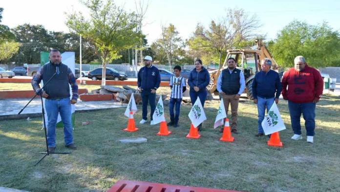 Arranca construcción de cancha de fútbol en Nava
