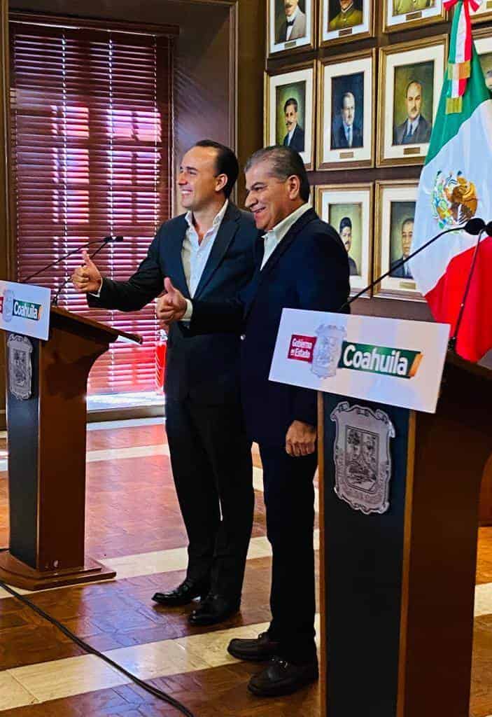 Oficializan  transición en Gobierno