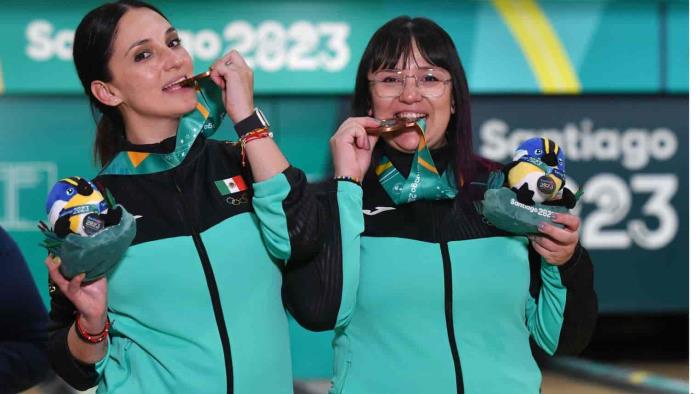 Se cuelga Góngora bronce panamericano Se cuelga Góngora bronce panamericano