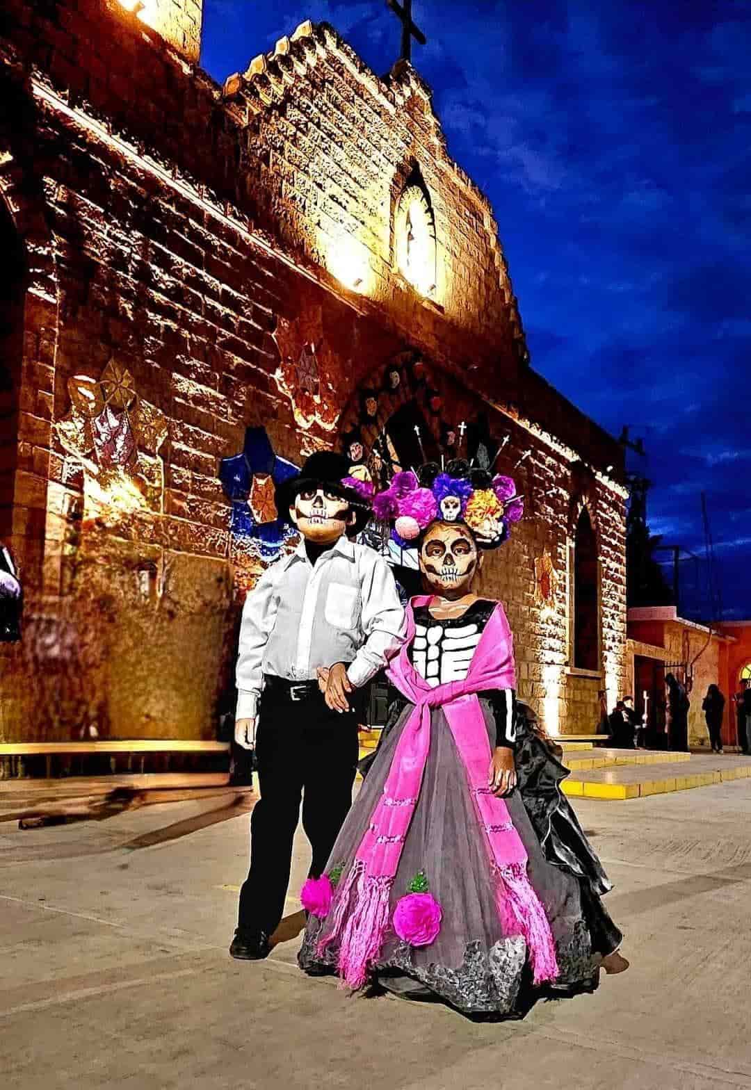 Alumbran camino De los “Muertos”