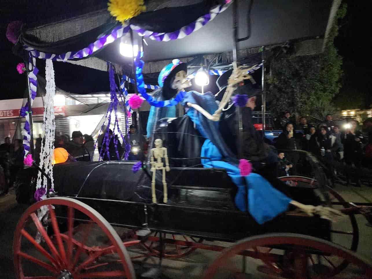 Alumbran camino De los “Muertos”