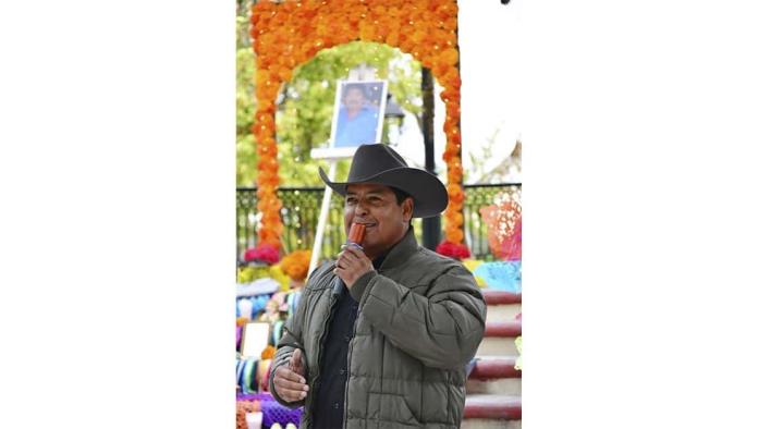 Rinden homenaje a Toño “La Macuca”