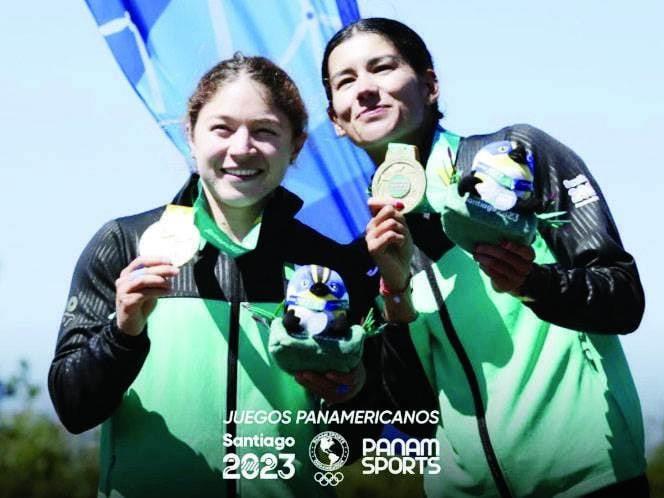 Karina Alanís y Beatriz Briones hacen retumbar el Himno de México en Panamericanos