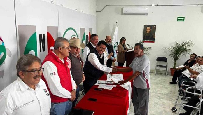 Toman protesta a comité Cenopista de Múzquiz