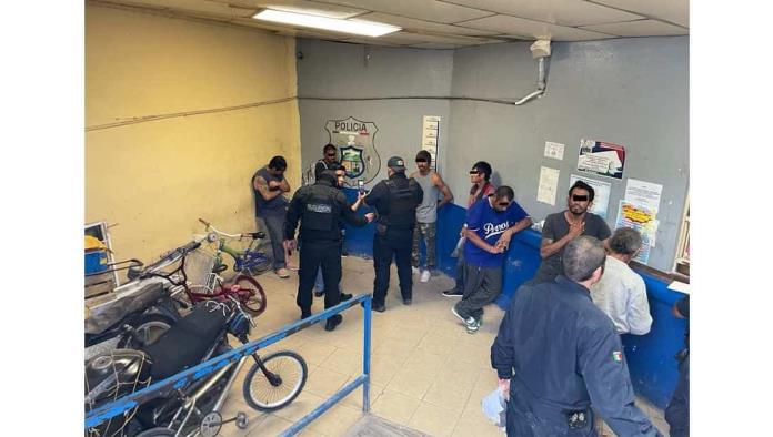 Barren con detenidos al oriente de Monclova