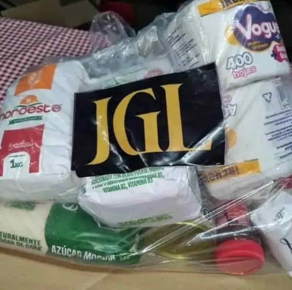 Cartel de Sinaloa reparte despensas en Navolato, Sinaloa