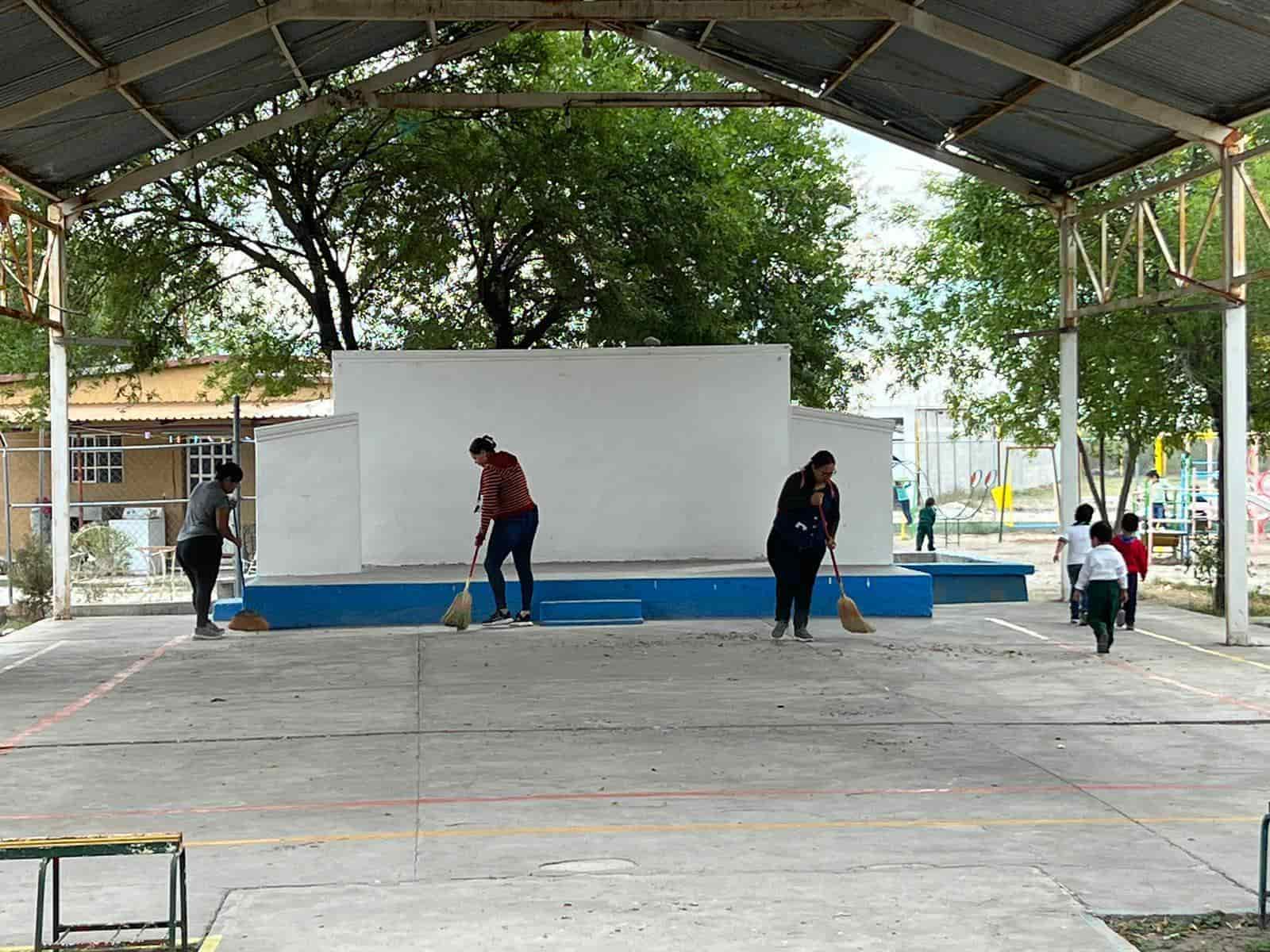 Destituyen a conserje que iba alcoholizado