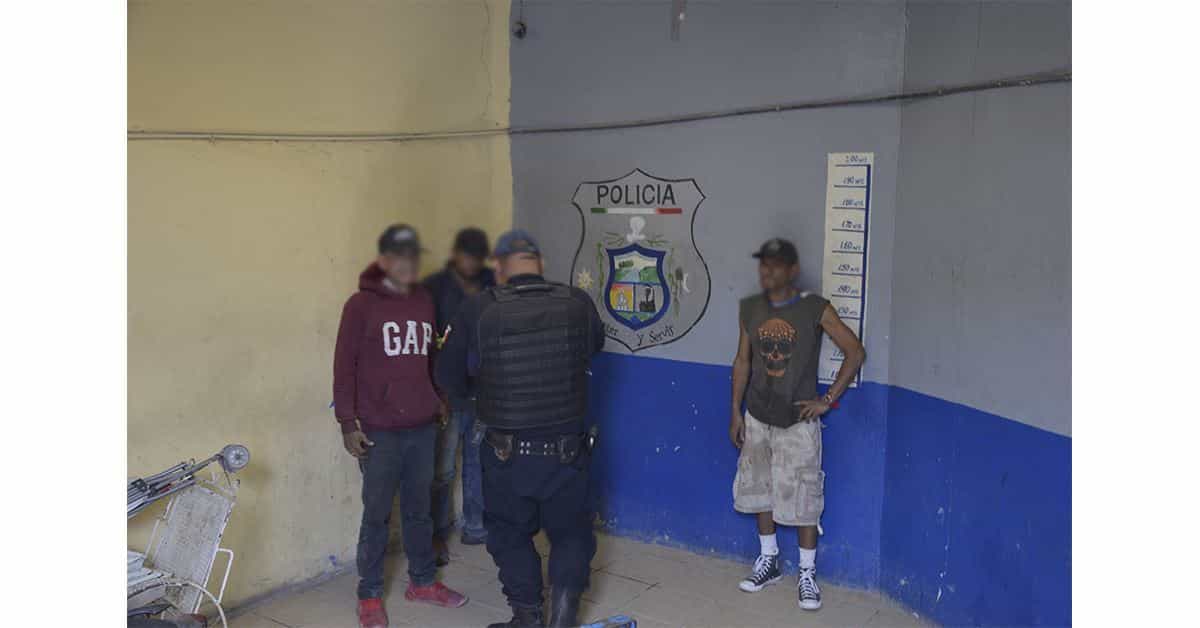 Detienen a adictos y a lavacoches patito