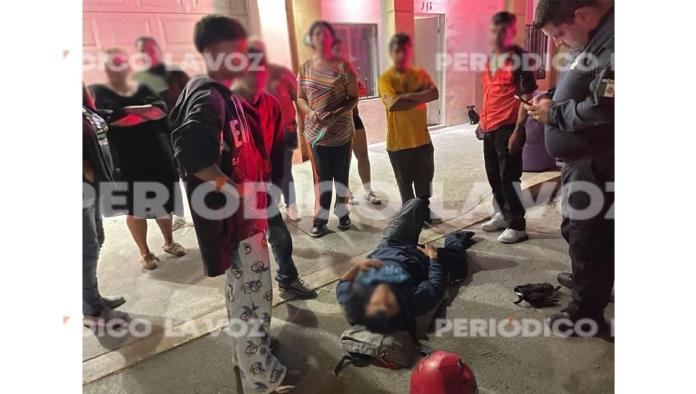 Embiste conductora a motociclista en Frontera