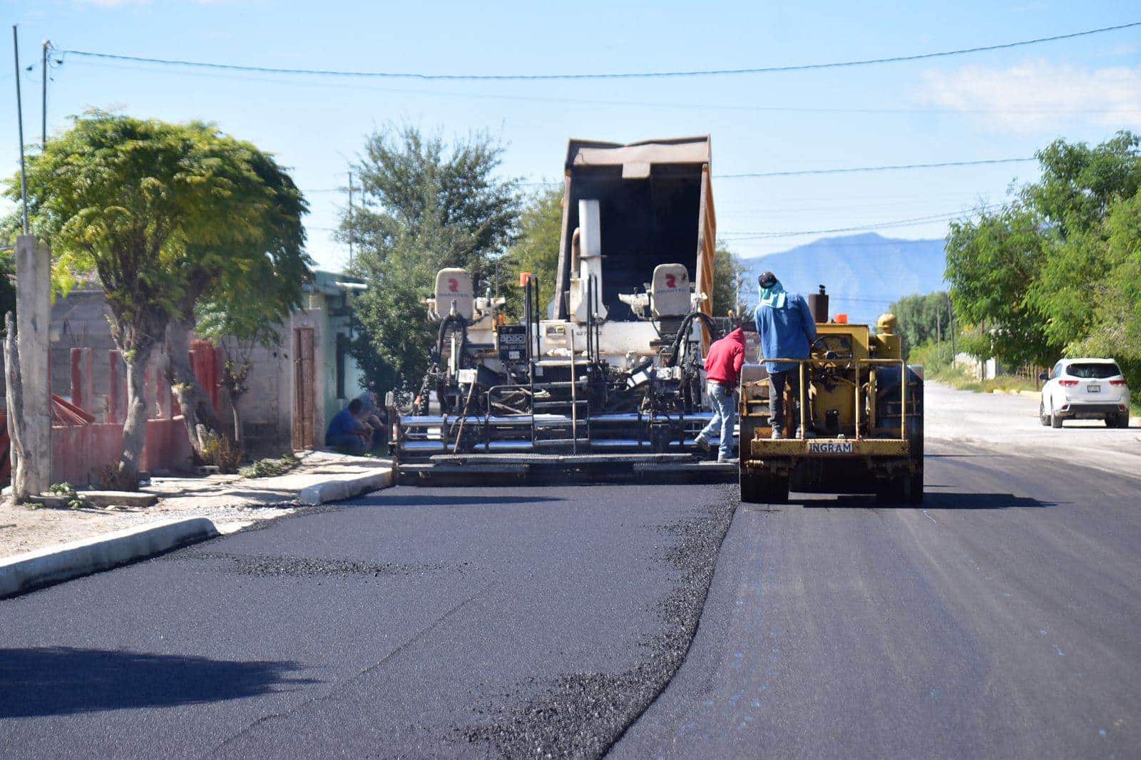 Acaban pavimento en Pueblo Nuevo