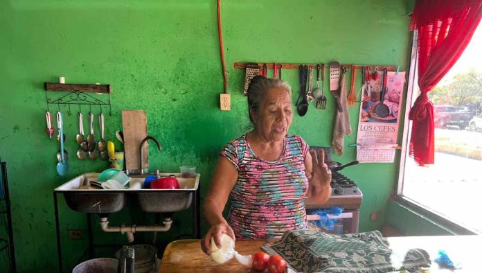 Es Lupita mujer emprendedora