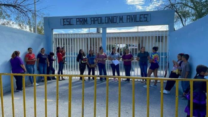 Toman clases en penumbras