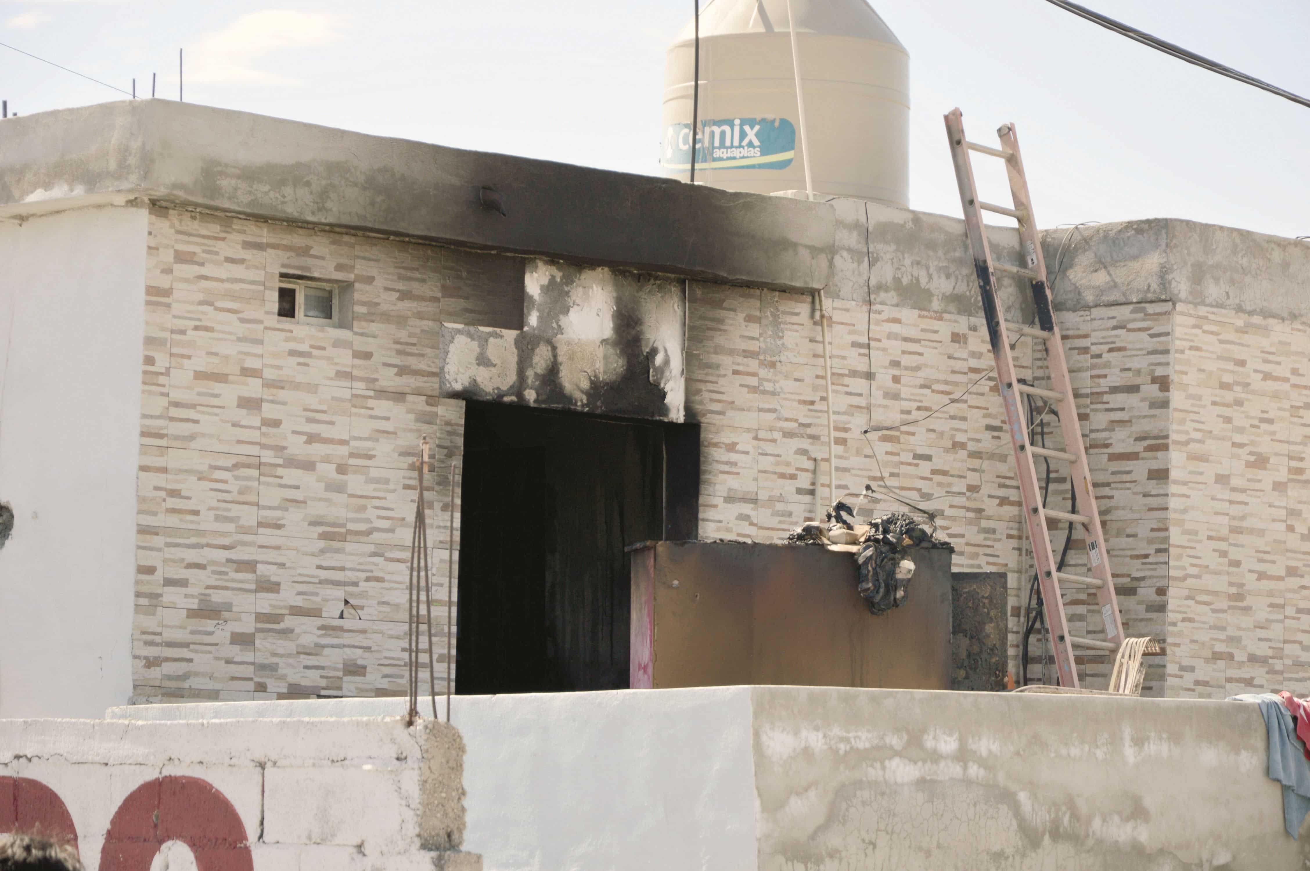 Se incendia casa por corto en la Guerrero