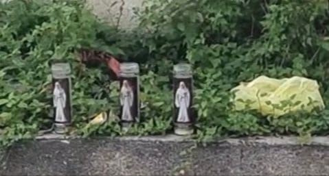 Encuentran brujería a un costado de jardín de niños Encuentran brujería a un costado de jardín de niños