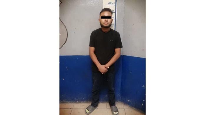 Vecinos le ponen ‘dedo’ por ‘loquear’ en la calle
