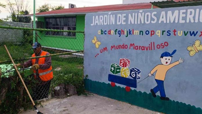 Rehabilitan jardín de niños