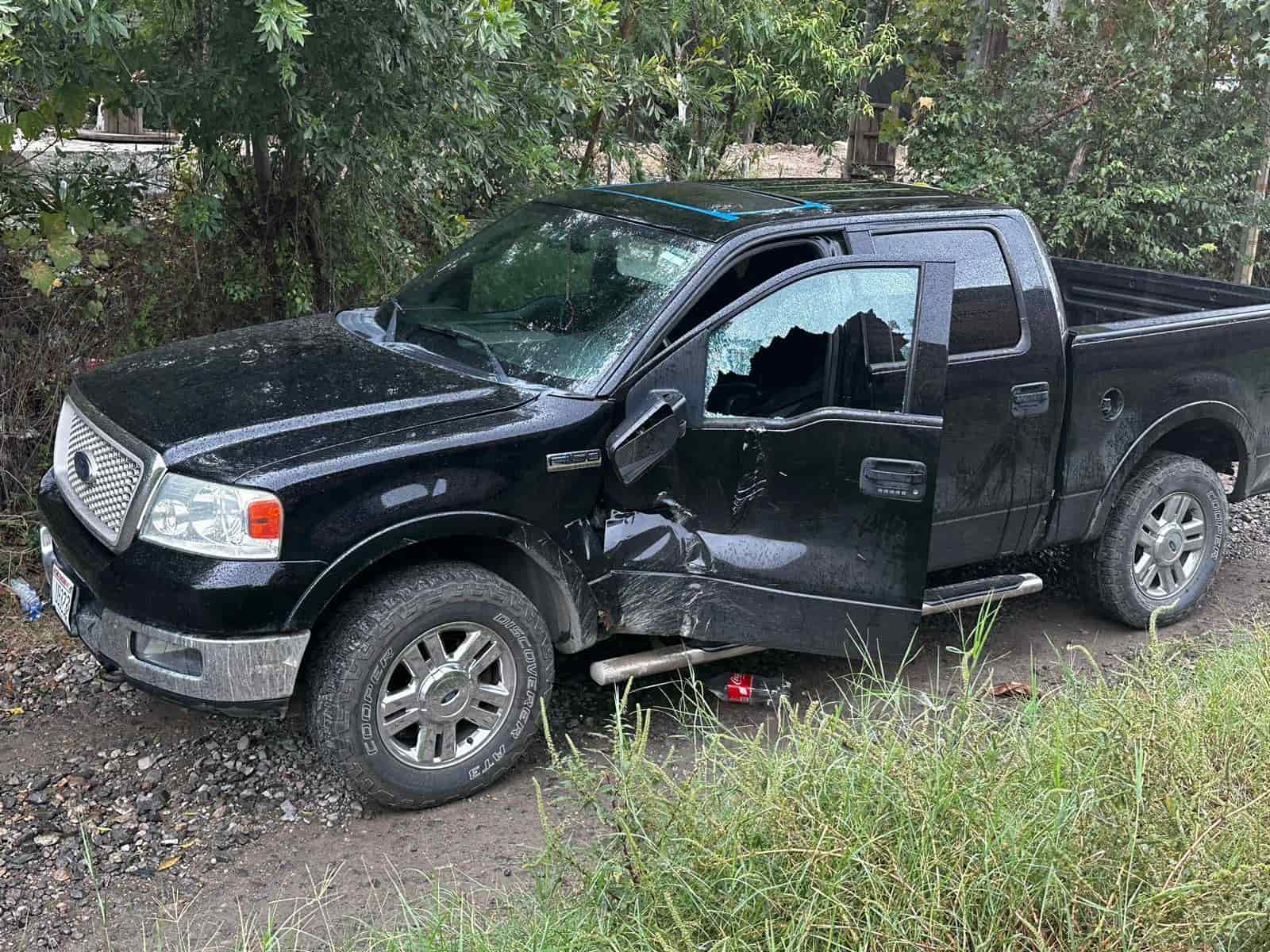 SE LO LLEVÓ EL TREN con todo y troca en Villa de Fuente
