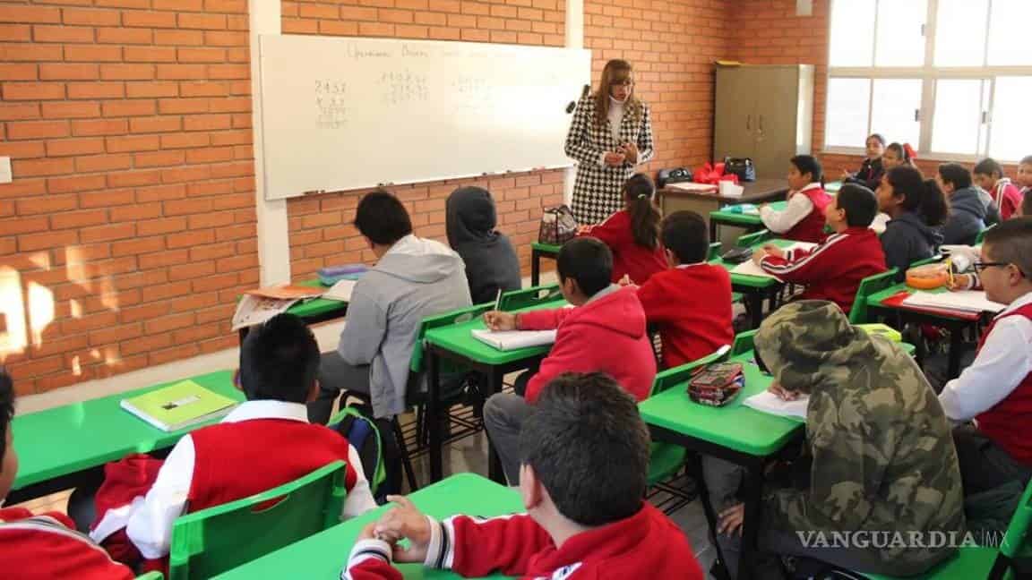 En secundaria se iniciará a la par que en preescolar, iniciando el 13 de noviembre y concluyendo el 24.