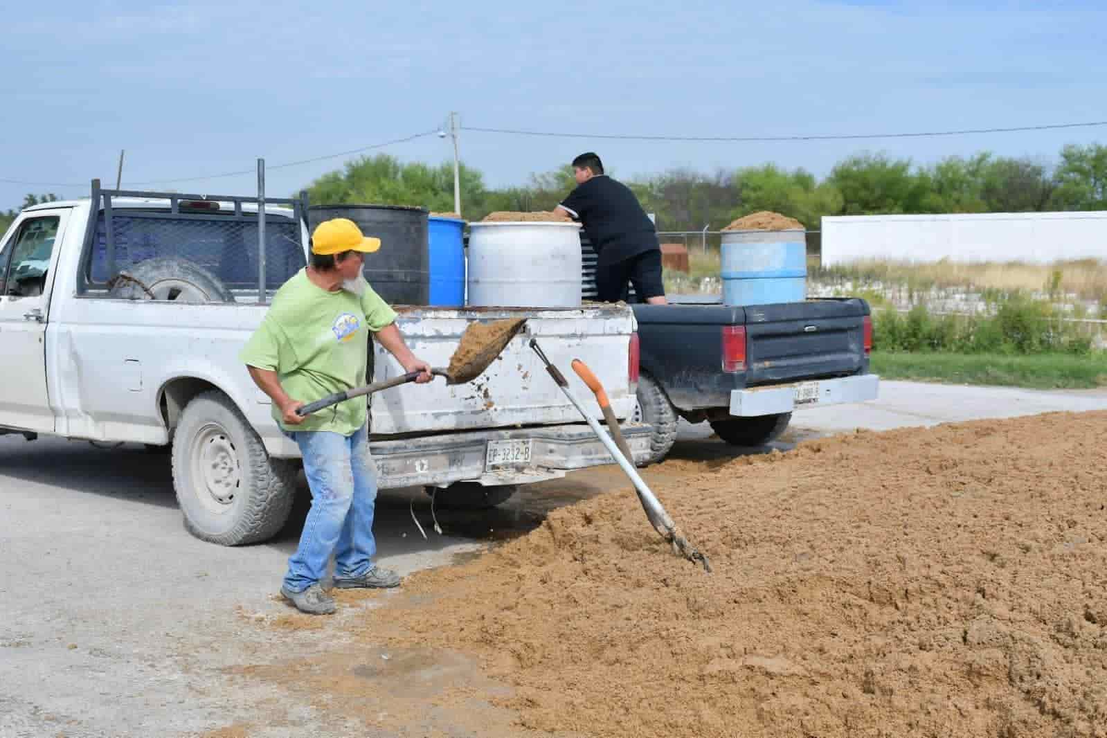 ¡BAGAZO A BAJO COSTO! Nava realiza programa para los GANADEROS de la región