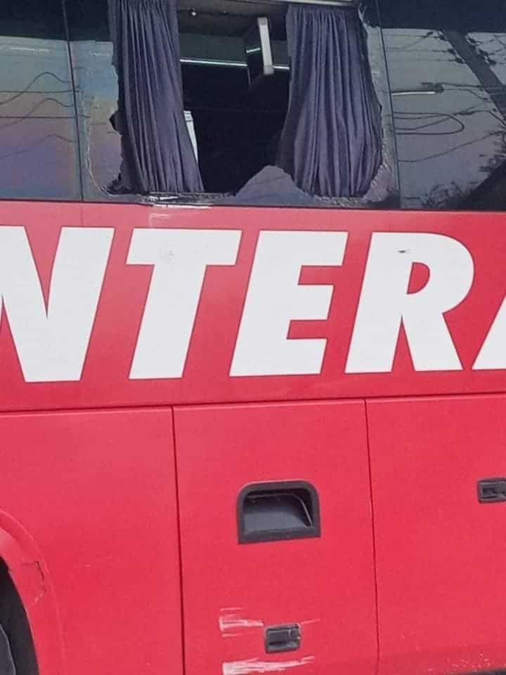 Choca al salir de la central 