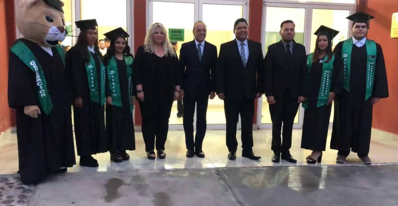 Apadrina Beto a alumnos de UTRCC