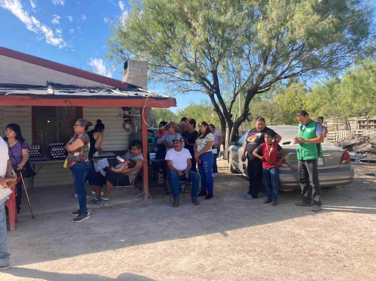Continúan con los APOYOS para familias en Nava