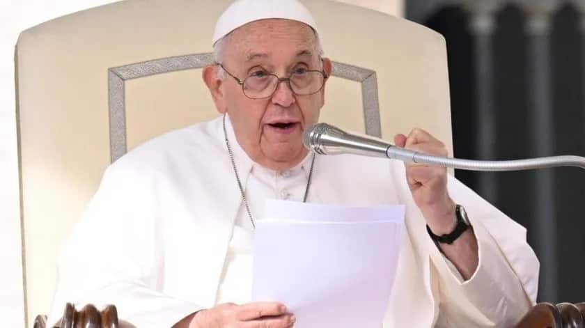 Papa Francisco hace un llamado a repensar la producción y comercio de las armas