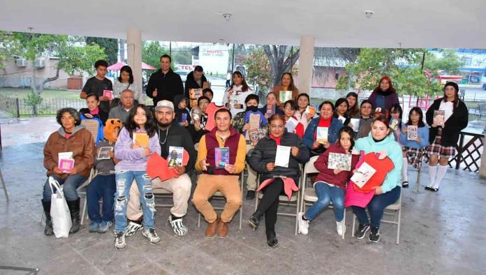 Conmemoran en Nava el día nacional del libro 