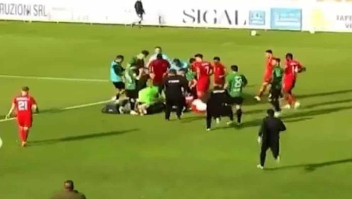 Fallece futbolista en medio de un partido de la liga de Albania