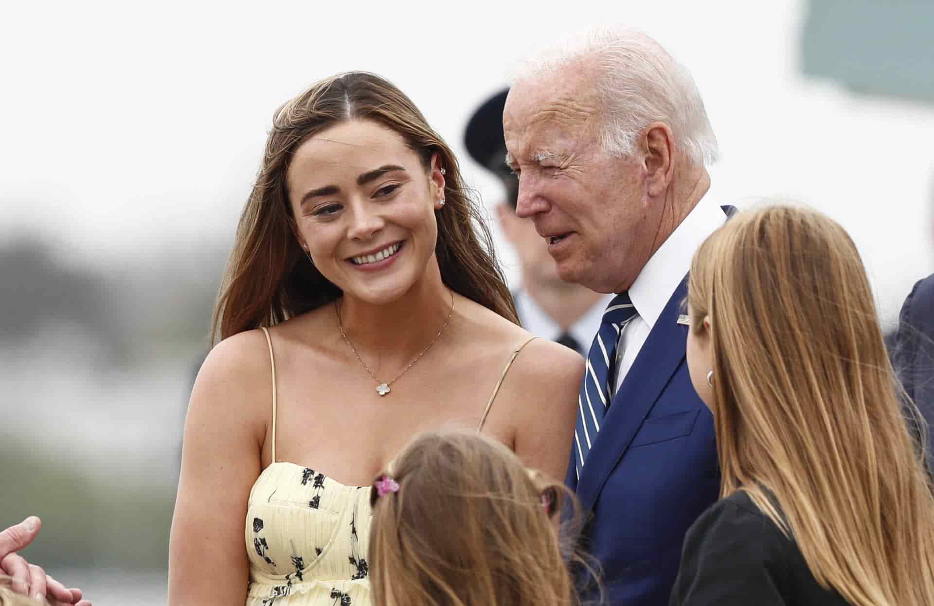 Desconocidos atacaron el auto de la nieta de Joe Biden en Washington