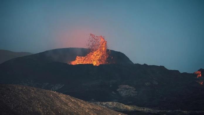 ¿Qué pasa en Islandia y por qué hay riesgo de una gran erupción volcánica?
