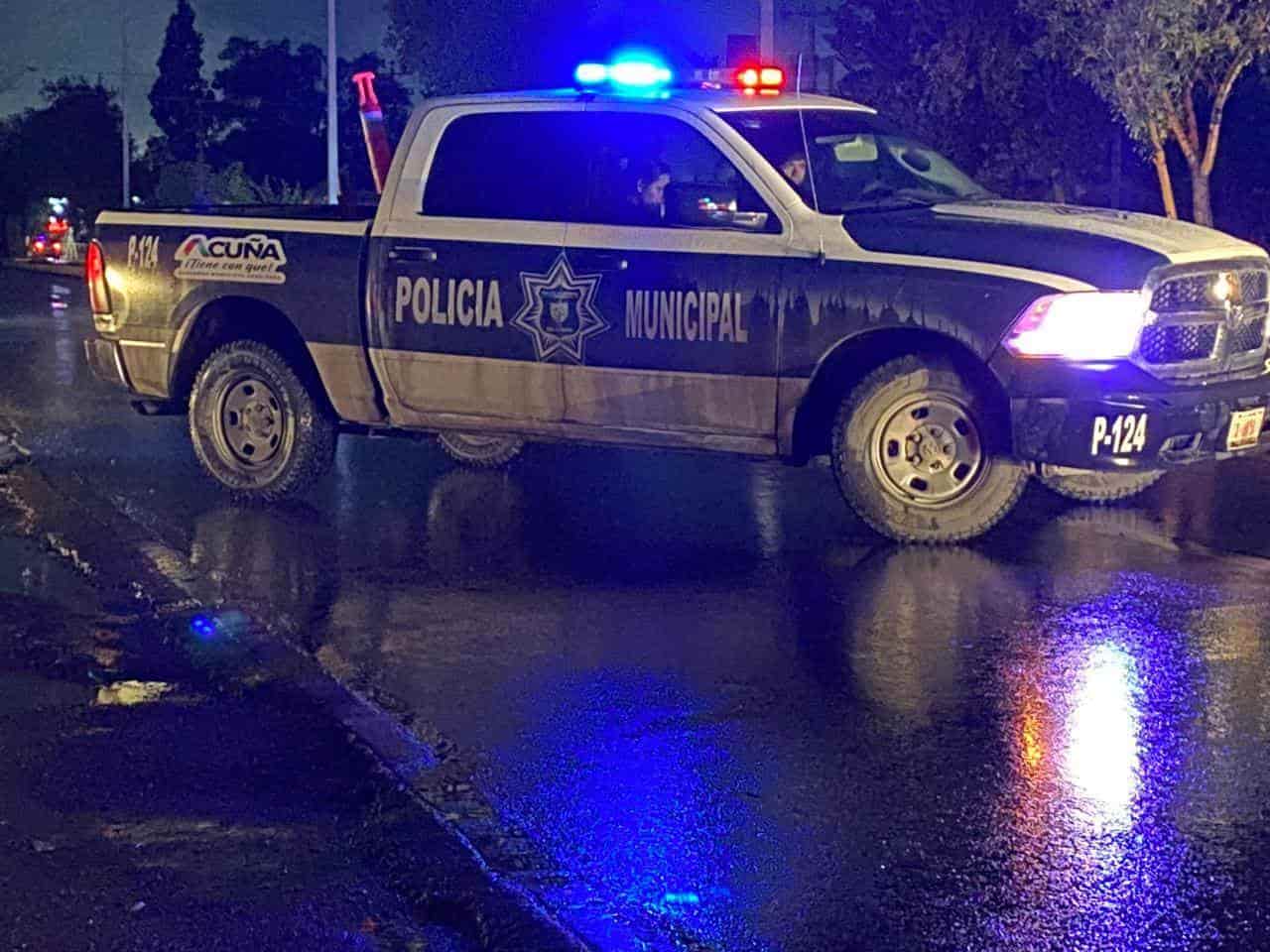 Joven de 16 años intentó AVENTARSE de un puente en la colonia Atilano Barrera