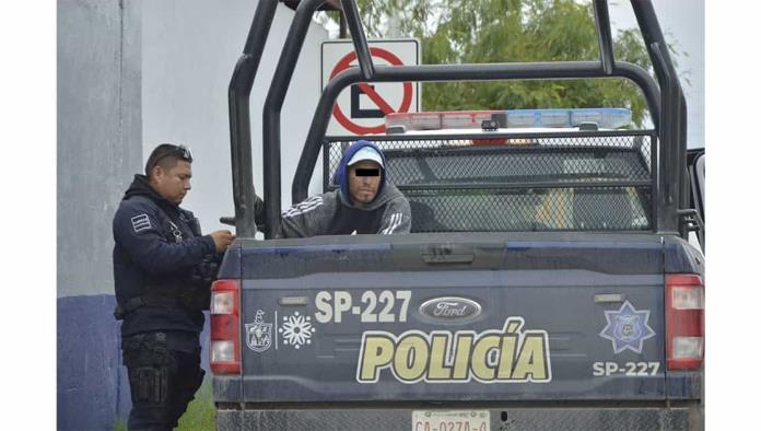 ‘Tuerce’ a ladrón dejando su auto sin acumulador