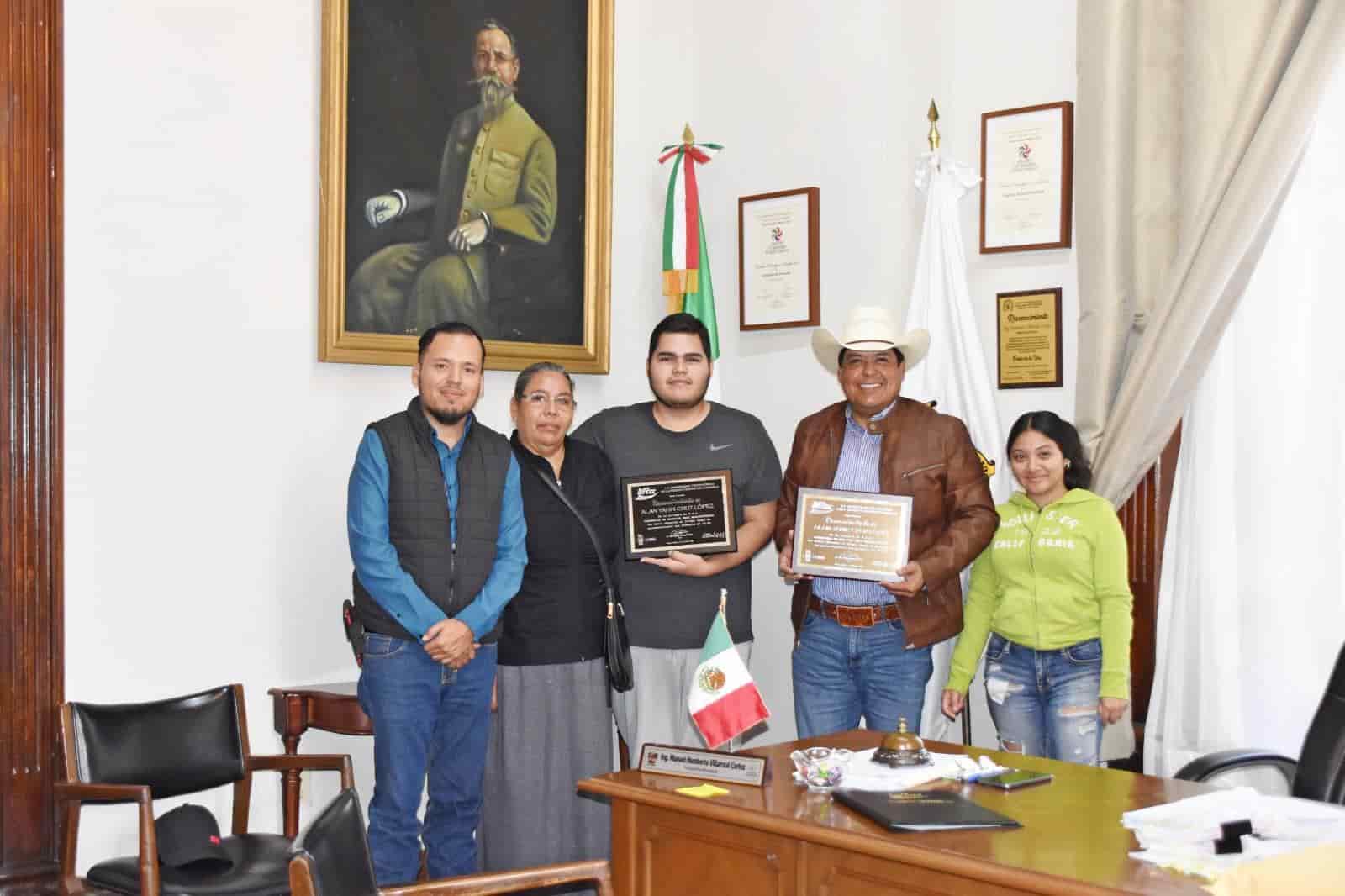 Reconoce la UTRCC a joven cieneguense