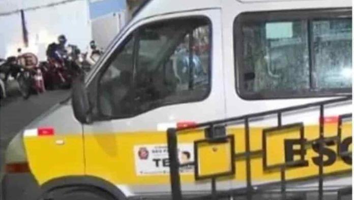 Olvidan a un niño dentro de su bus escolar y muere por el calor