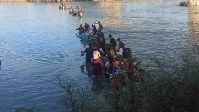 ¡MÁS DE 500 MIGRANTES! Se registra un cruce masivo en la ciudad de PN