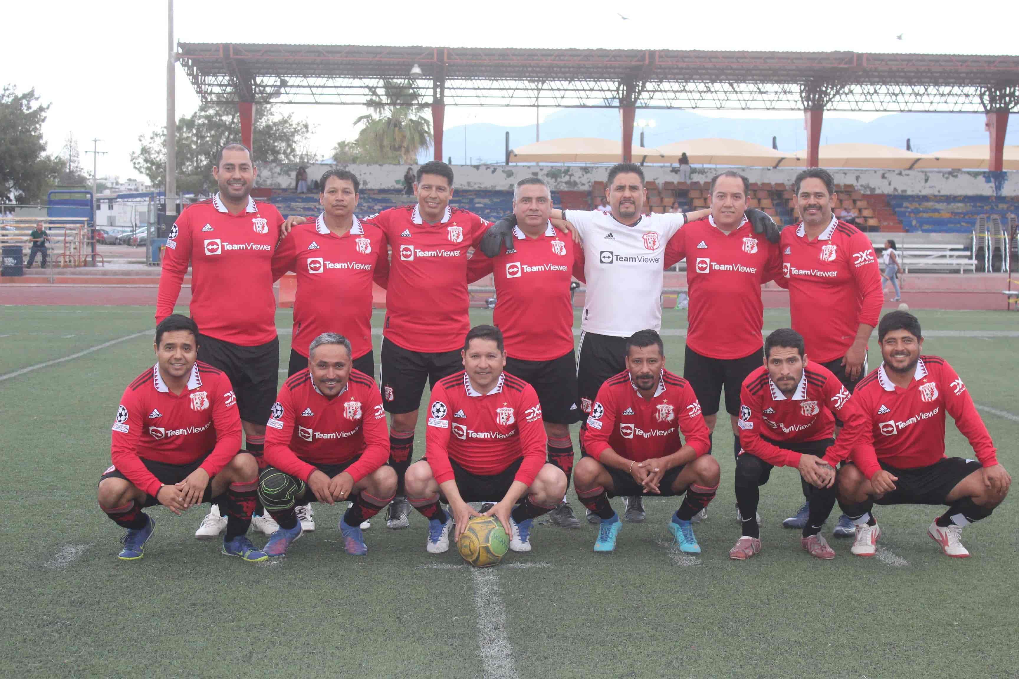 Juventus supera a Necaxa