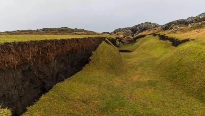 Se abre la tierra en Islandia: Mira las fotos de la grieta que advierte una erupción
