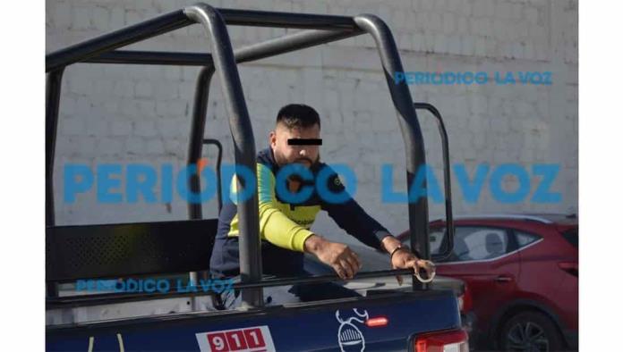 Empleado de Total Play se pone  ‘picudo’ con oficial de Tránsito 