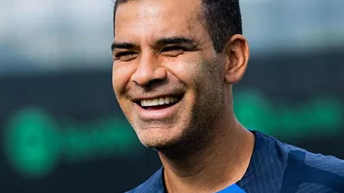 Rafa Márquez sería director técnico del Barcelona si falla Xavi Hernández Rafa Márquez sería director técnico del Barcelona si falla Xavi Hernández