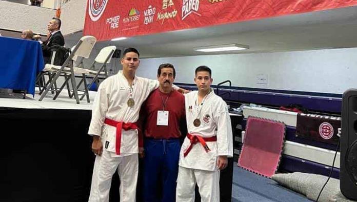 Alumnos del Karate Do Shito Kai Banda Alumnos del Karate Do Shito Kai Banda