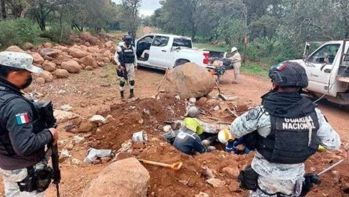 Pemex reporta más de 11 mil tomas clandestinas en sus ductos en 2023