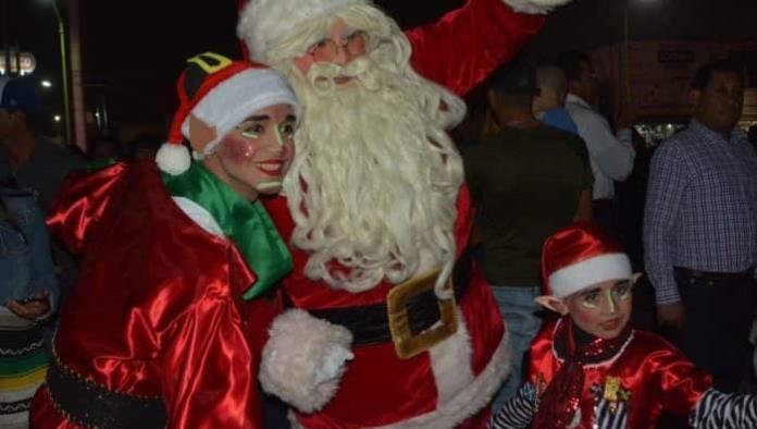 Invita Frontera al Desfile Navideño