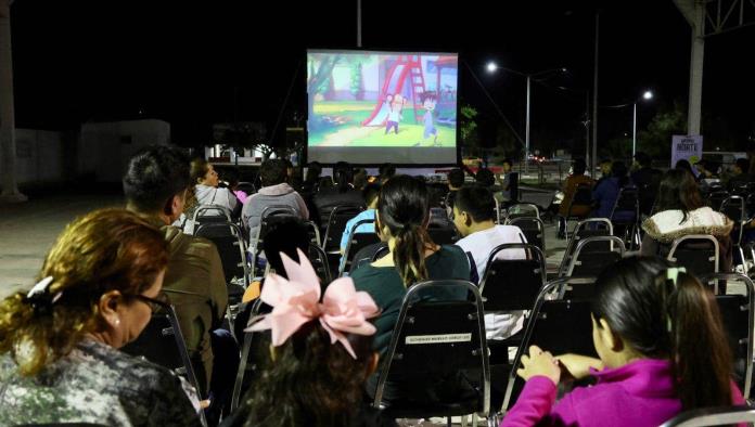 Llega Cine Móvil "Toto" a Sabinas