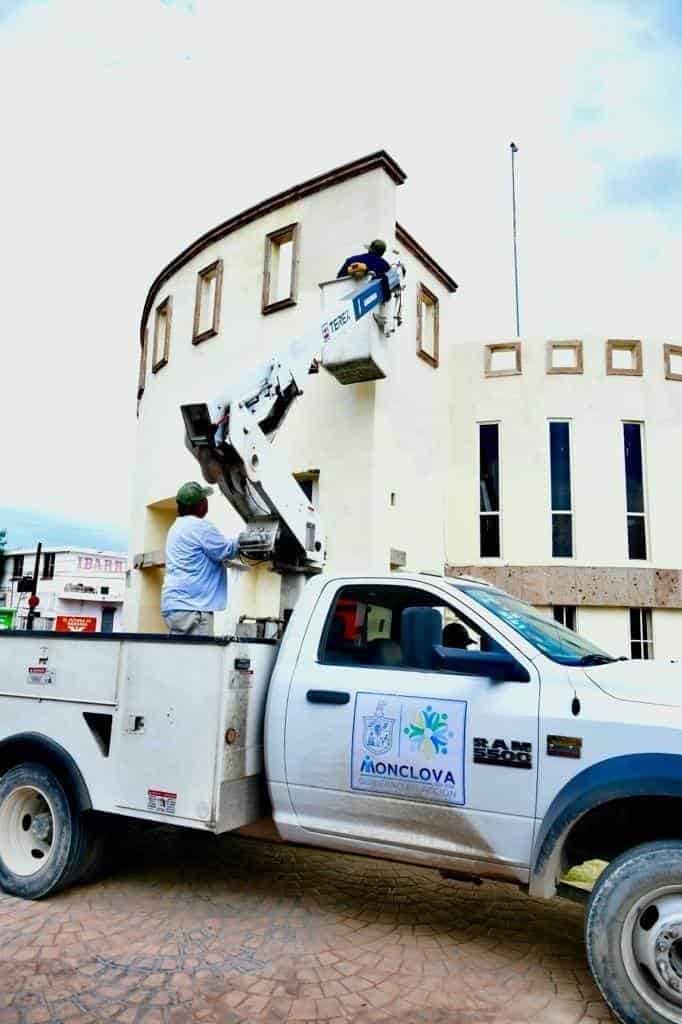 El intenso programa de trabajo de Imagen Urbana en Monclova ha logrado una transformación significativa, ahora ofrece una imagen renovada y atractiva.