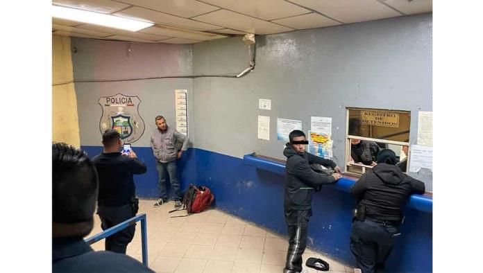 Intercambian golpes en calles de Colinas
