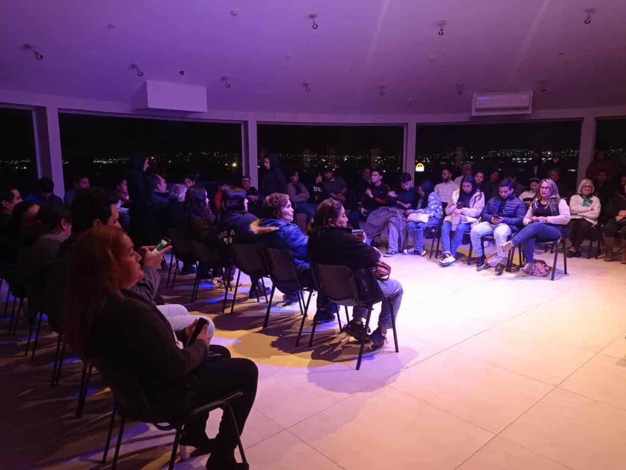 Presentan obra de teatro “Therión”