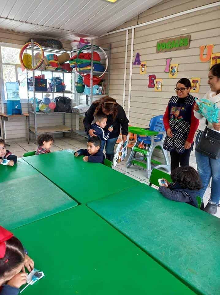 Llevan Feria del Buen Trato al CAM