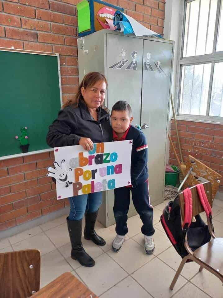 Llevan Feria del Buen Trato al CAM