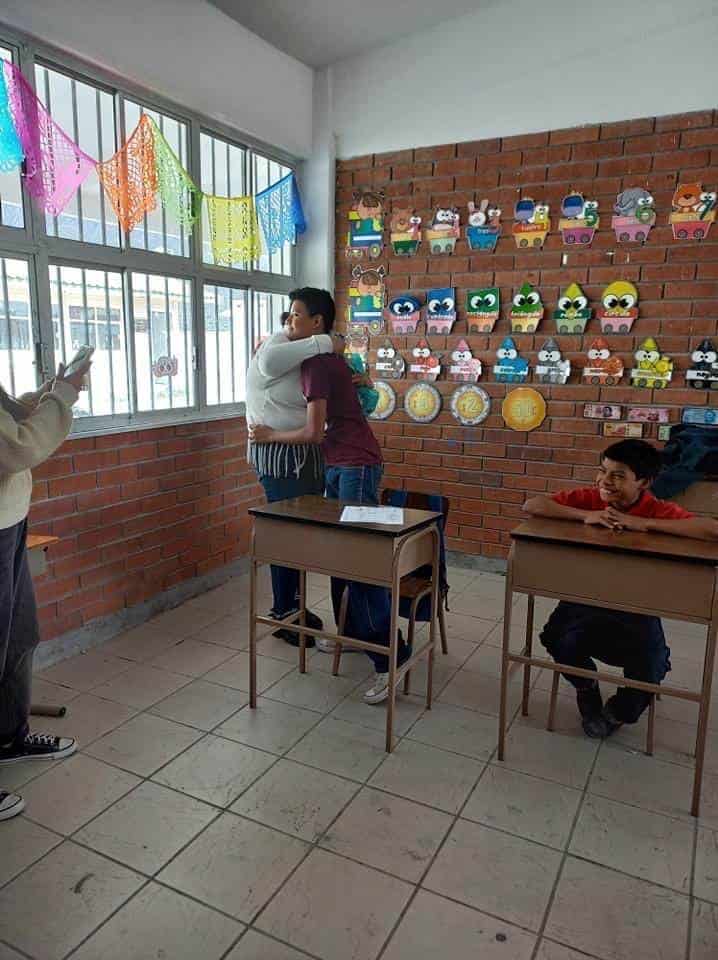 Llevan Feria del Buen Trato al CAM